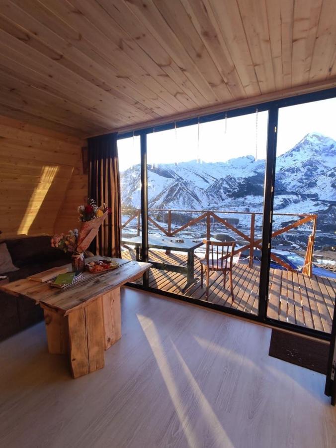 Alone Cottage Kazbegi エクステリア 写真