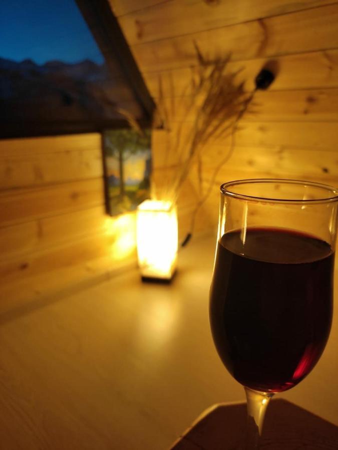 Alone Cottage Kazbegi エクステリア 写真